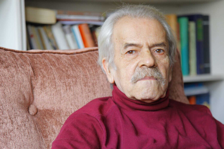 ادبیات تنها رمان نیست